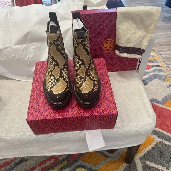 Tory Burch Black and Pale Desert Roccia Heeled Boots - Picture 3 of 4